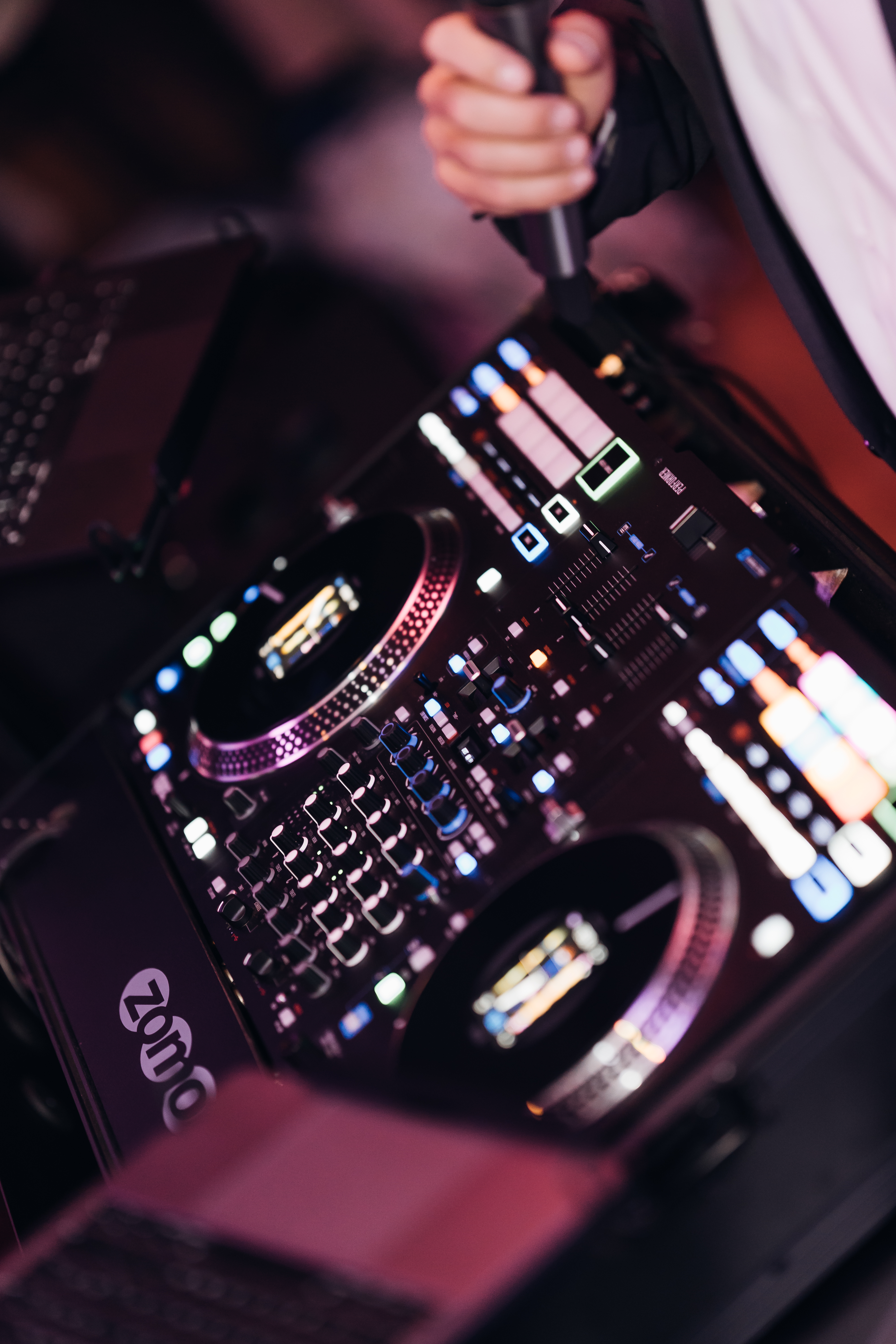 DJ Bülo DJ Pult Setup – Hochzeits-DJ Bremen