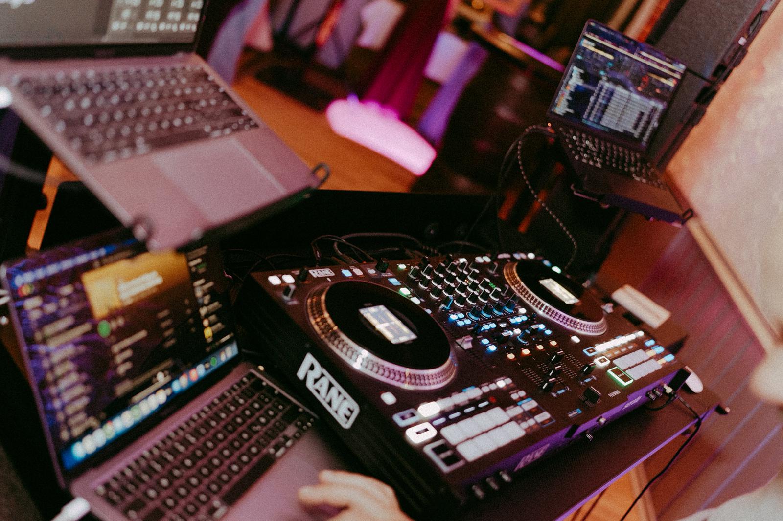 DJ Bülo Rane Setup – professionelles DJ Equipment Bremen