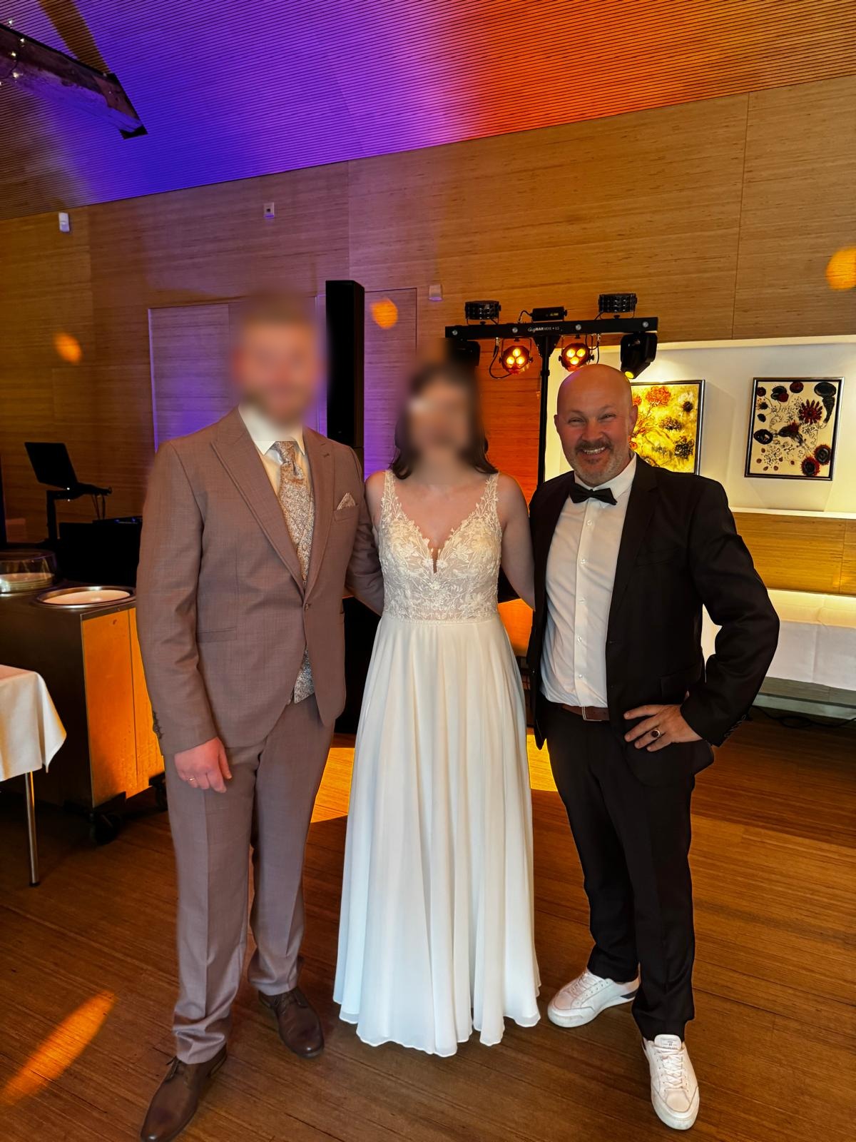 DJ Bülo bei einer Hochzeit in Kränholm am Knoops Park, Bremen